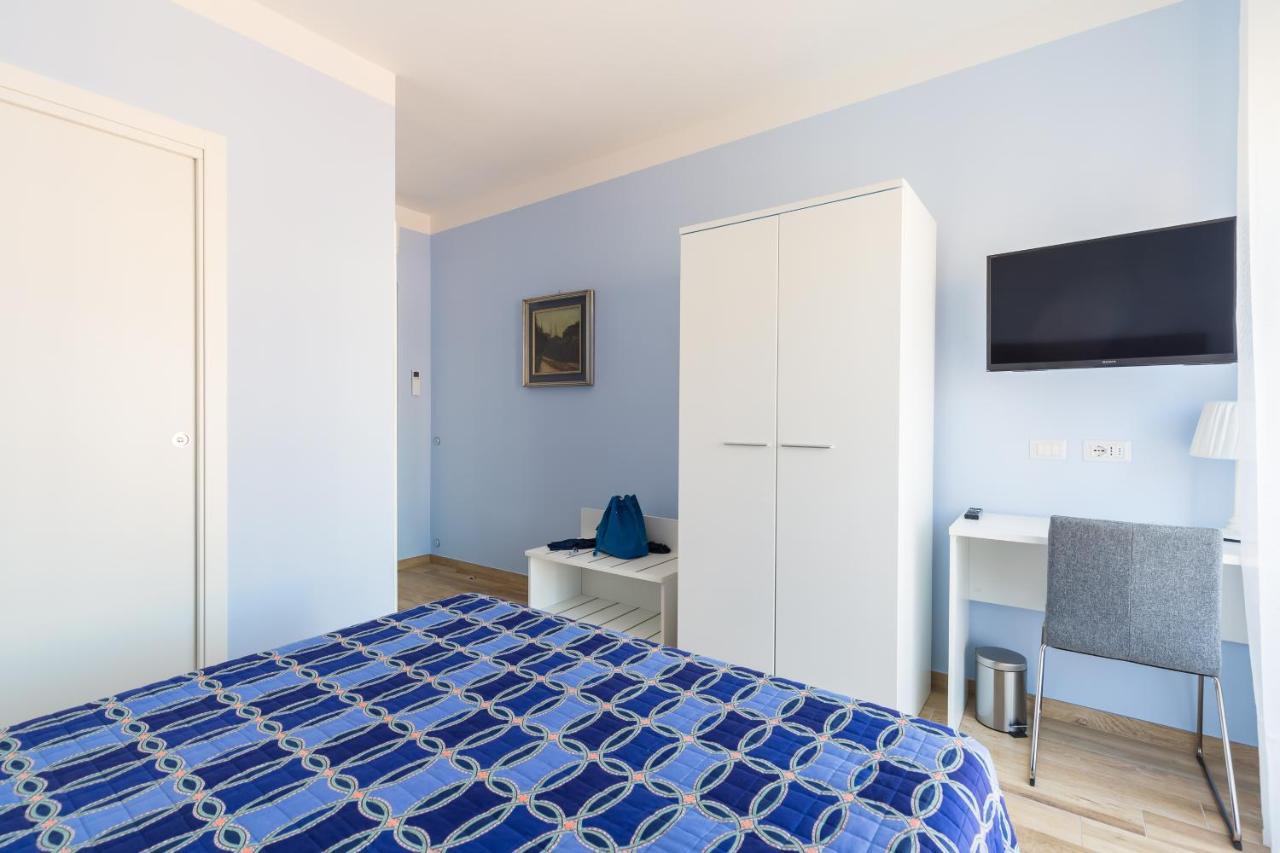 Bed and Breakfast Casa Ela Сорренто Экстерьер фото